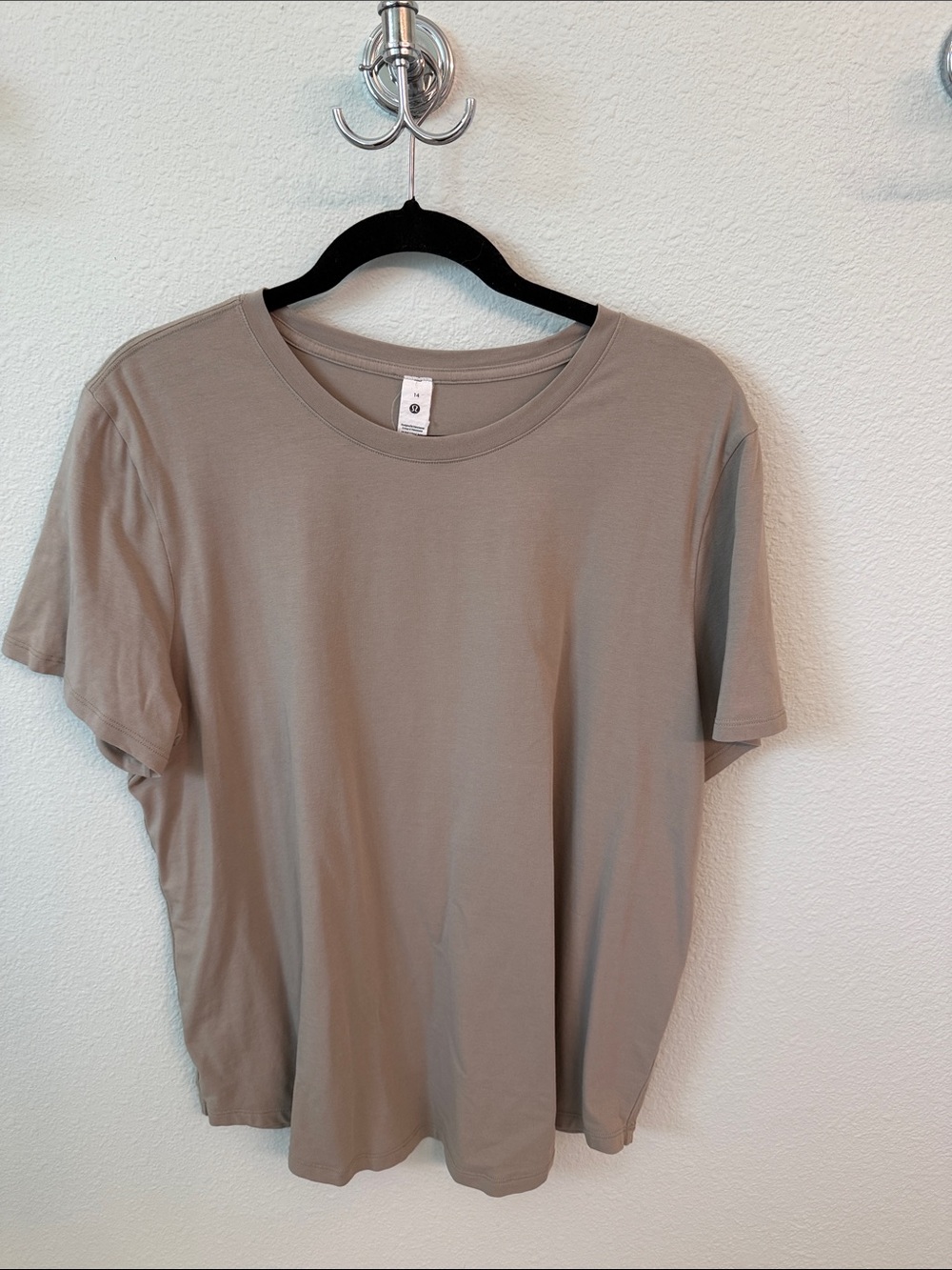 lululemon athletica Short Sleeve Crew Tee in Taupe/Beige